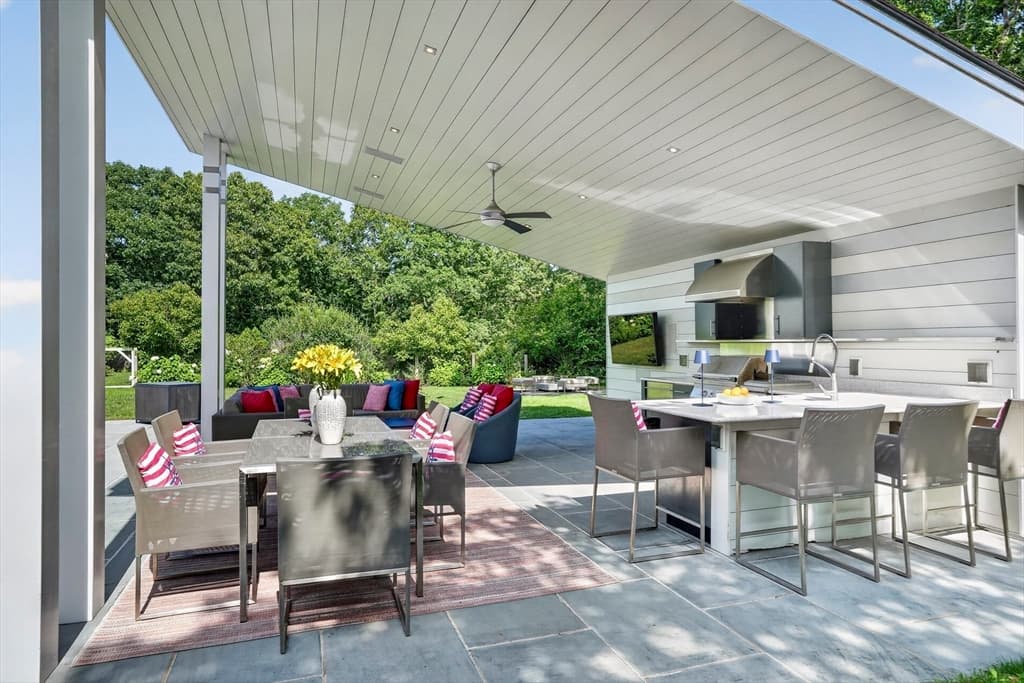 8 Woodhaven Dr, Edgartown MA 02539 photo 37