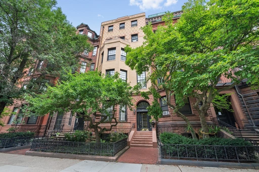 233 Commonwealth Avenue # 7, Boston MA 02116