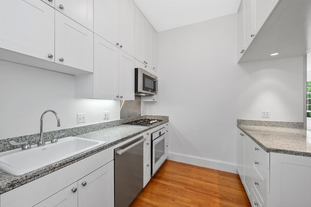 233 Commonwealth Avenue # 7, Boston MA 02116 photo 15