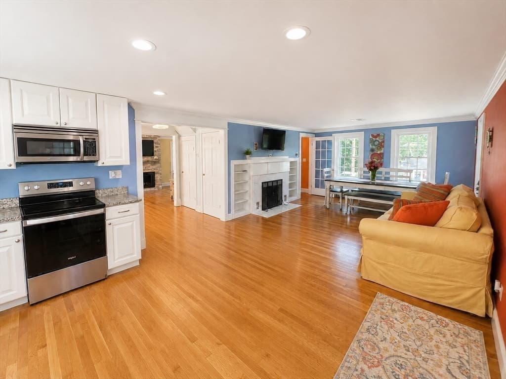 238 Liberty St, Braintree MA 02184 photo 7
