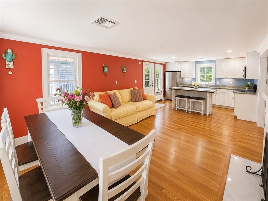 238 Liberty St, Braintree MA 02184 photo 8