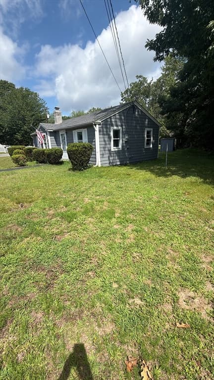 1 E Public St, Freetown MA 02702 photo 4