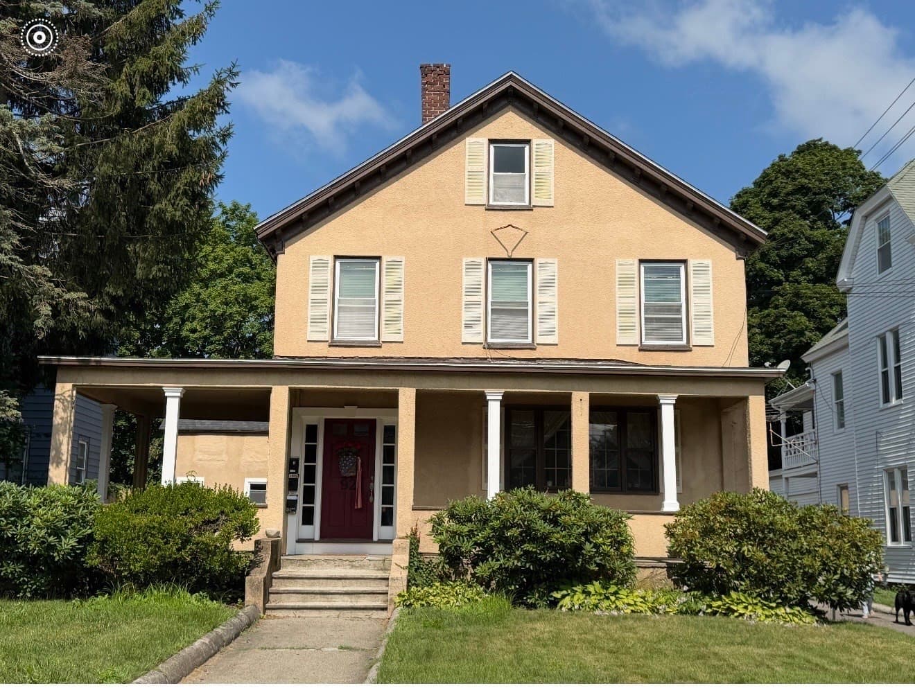 3 Family at 92 Walnut St, Clinton MA 01510, Clinton, photo 2 of 26