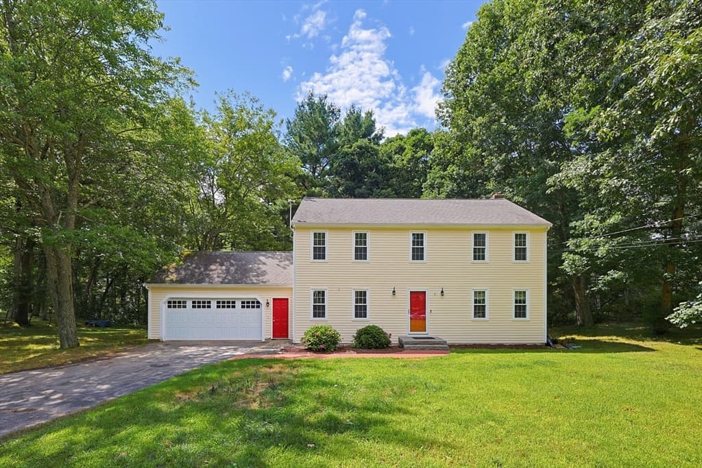 3 Brewster Road, Norfolk MA 02056