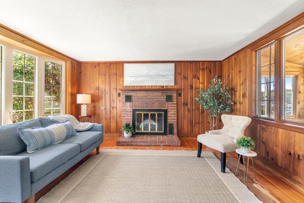 107 Shorewood Dr, Falmouth MA 02536 photo 7