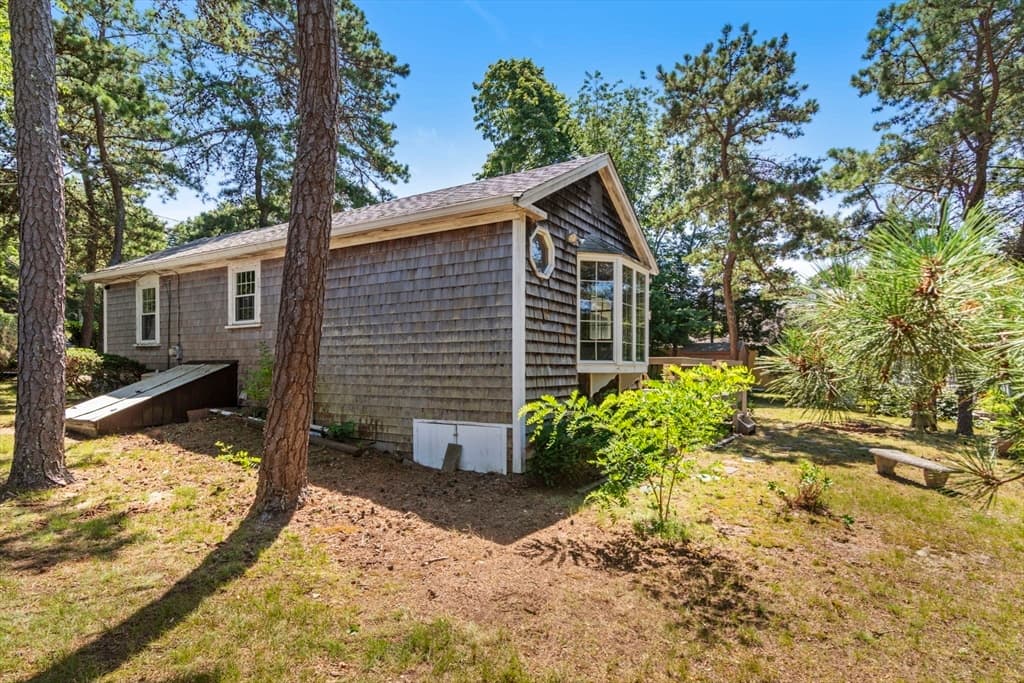 107 Shorewood Dr, Falmouth MA 02536 photo 28