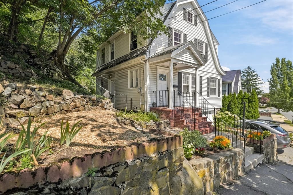 44 Fernwood Ave, Lynn MA 01904 photo 2