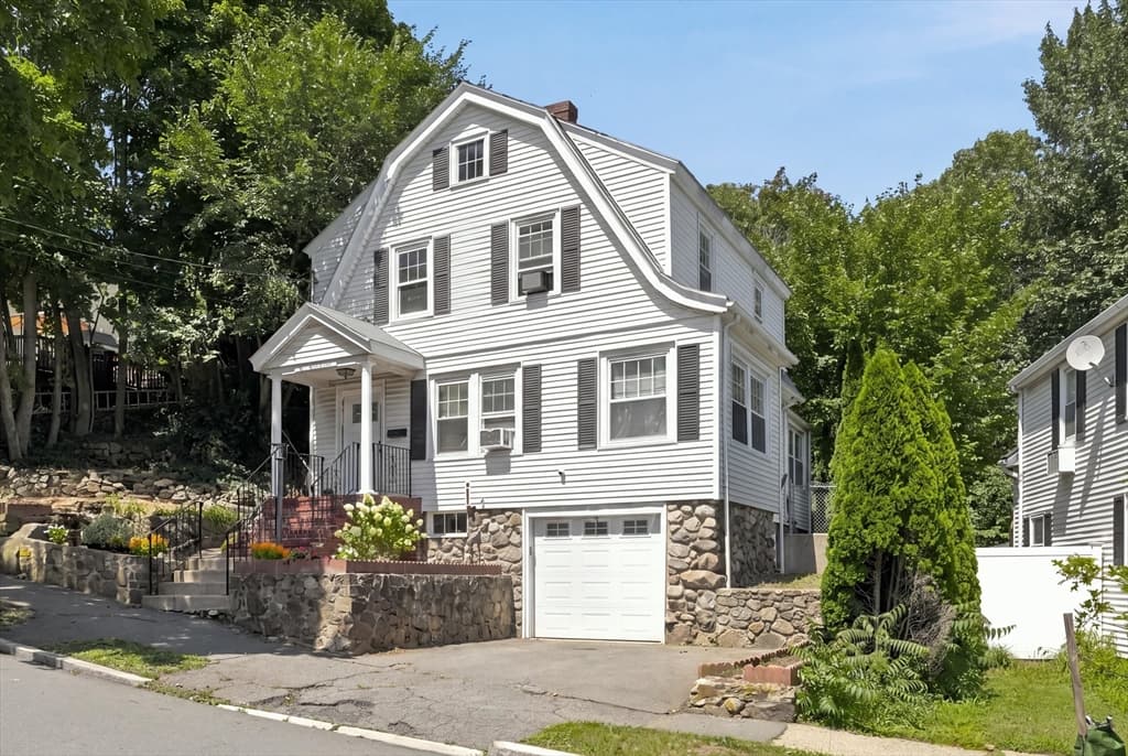 44 Fernwood Ave, Lynn MA 01904