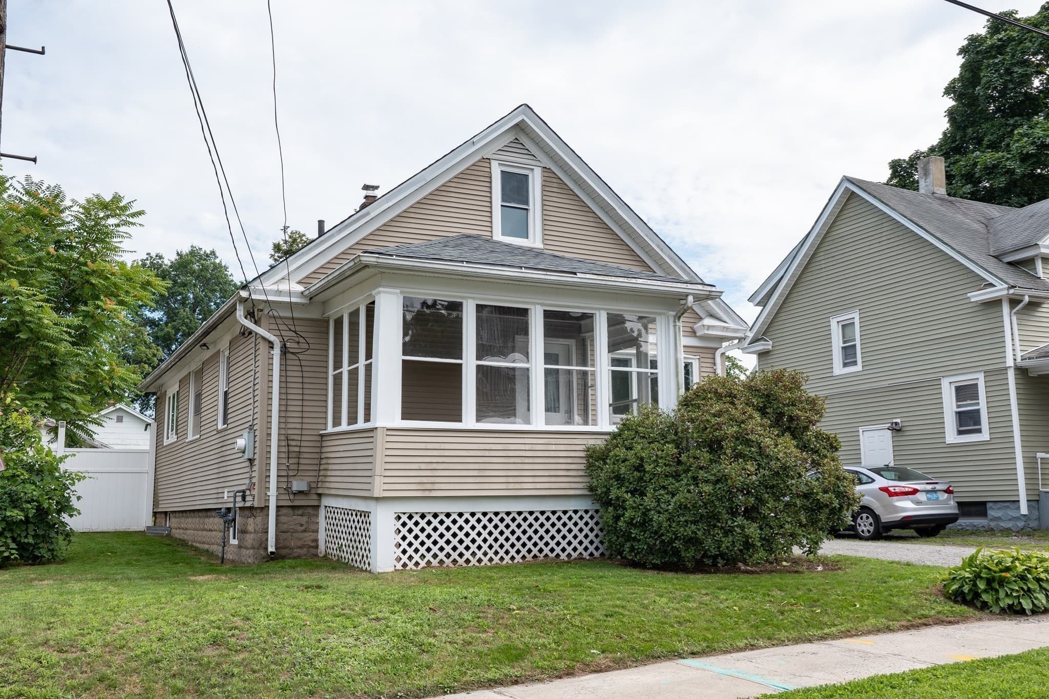 Single Family Residence at 17 Bushwick Place, Springfield MA 01109, Springfield, photo 2 of 31