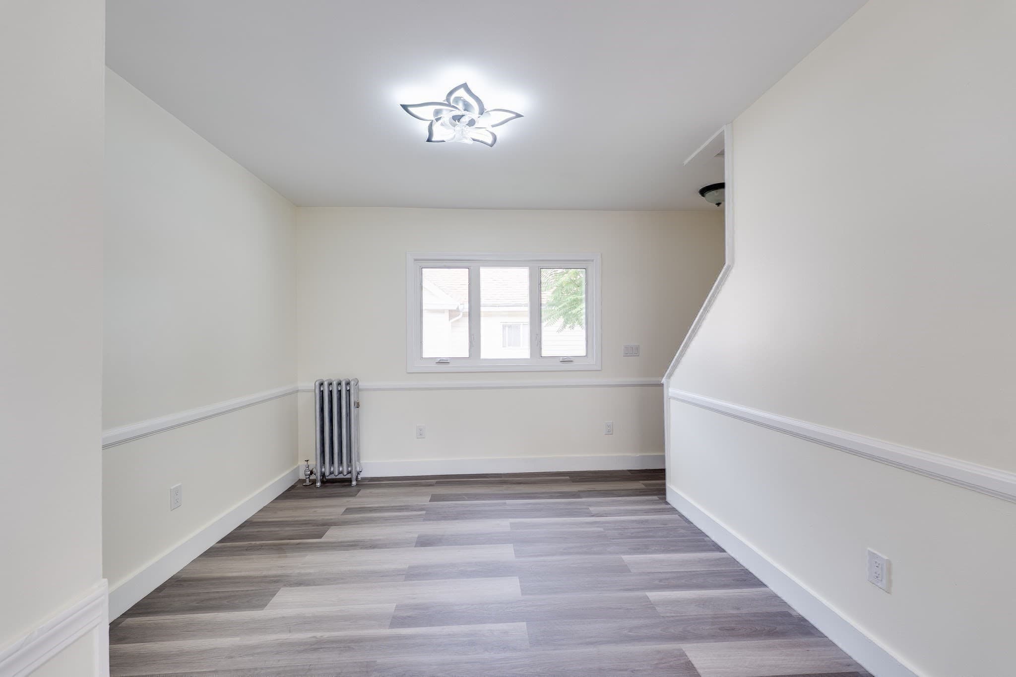 Single Family Residence at 17 Bushwick Place, Springfield MA 01109, Springfield, photo 16 of 31
