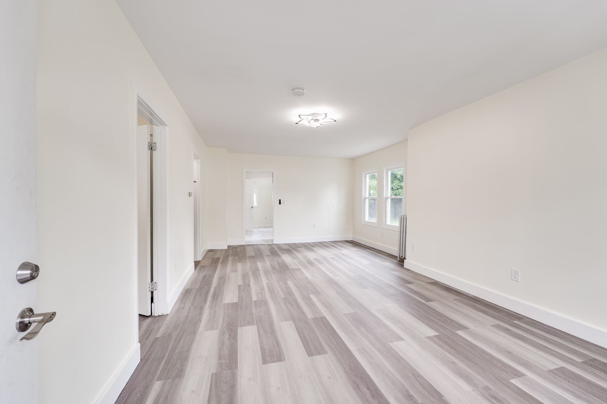 Single Family Residence at 17 Bushwick Place, Springfield MA 01109, Springfield, photo 9 of 31