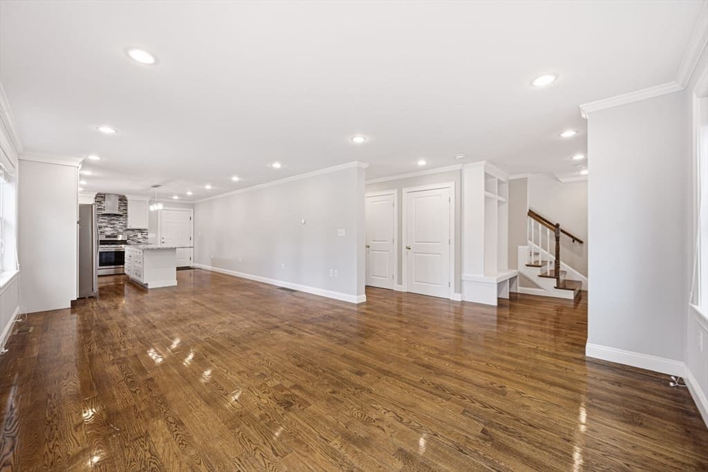 305 Lynn St, Malden MA 02148 photo 7