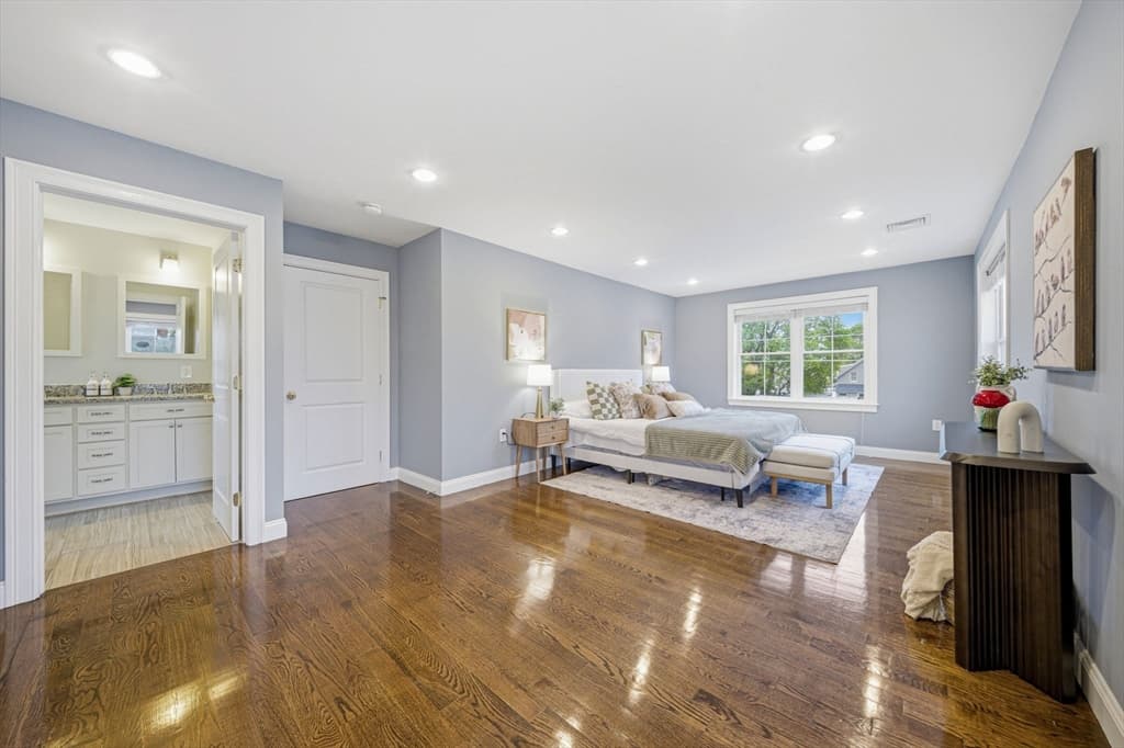 305 Lynn St, Malden MA 02148 photo 14