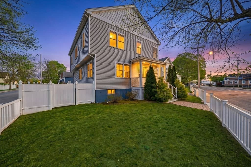 305 Lynn St, Malden MA 02148 photo 41