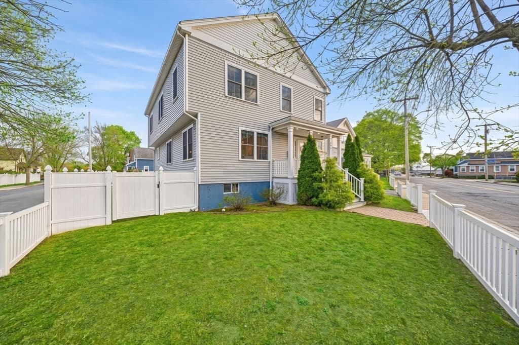 305 Lynn St, Malden MA 02148 photo 40