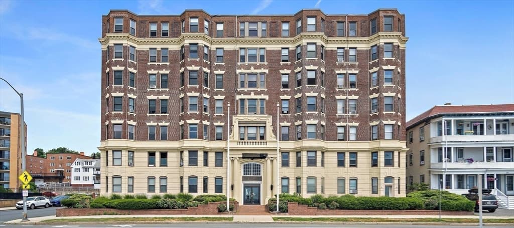 285 Lynn Shore # 706, Lynn MA 01902