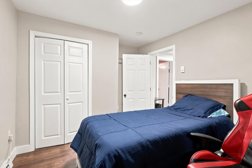 24 Walnut St, Fitchburg MA 01420 photo 10