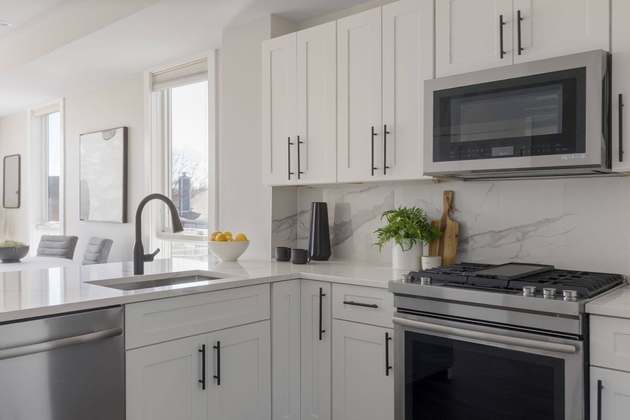 Condominium at 17 Chestnut # 3, Boston MA 02130, photo 3 of 12