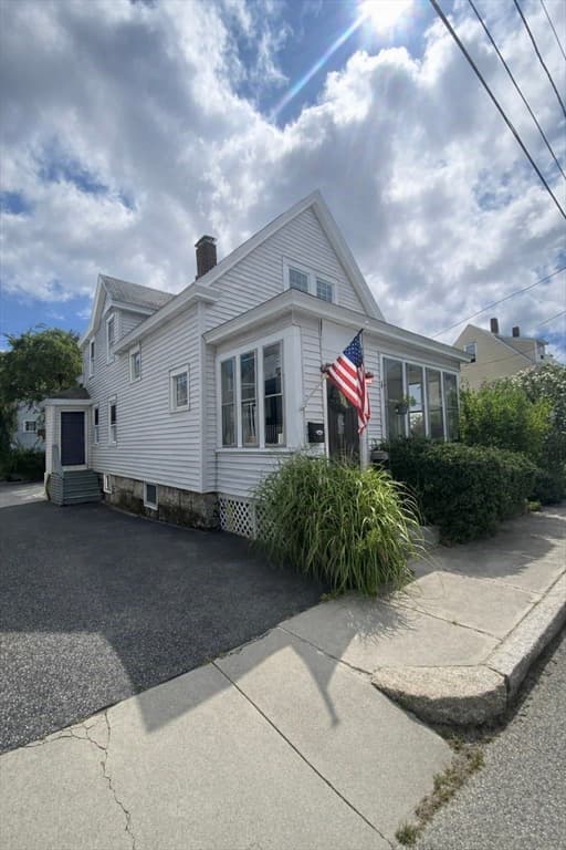 25 Parker Hill Ave, Milford MA 01757