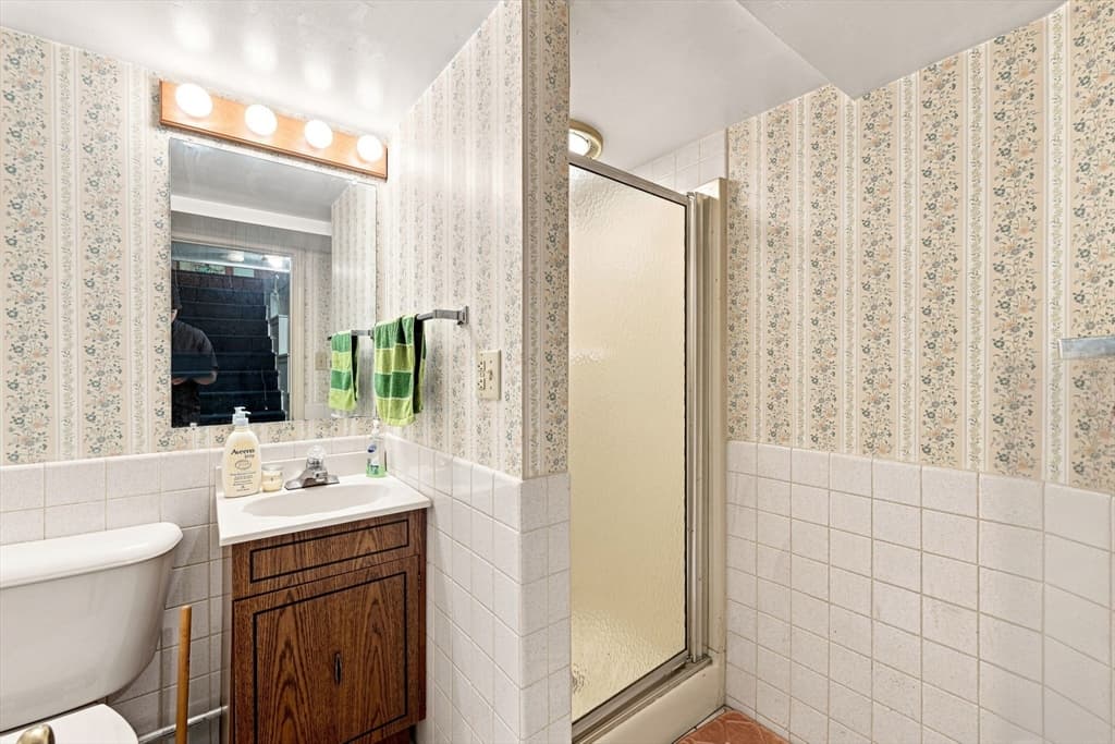 124 E Meadow Rd, Lowell MA 01854 photo 22