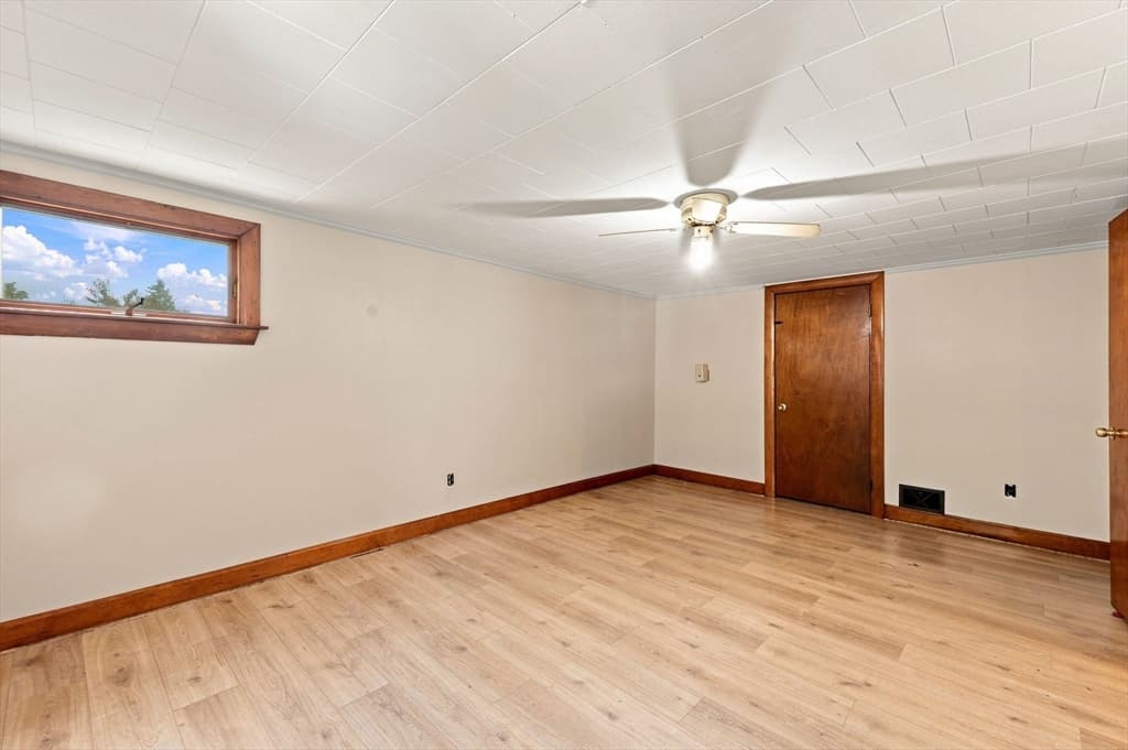 124 E Meadow Rd, Lowell MA 01854 photo 32