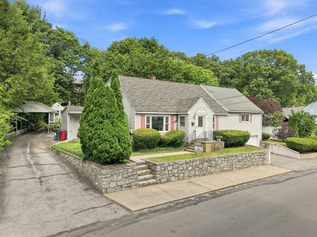 124 E Meadow Rd, Lowell MA 01854 photo 41