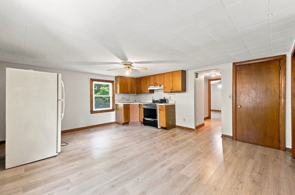 124 E Meadow Rd, Lowell MA 01854 photo 11