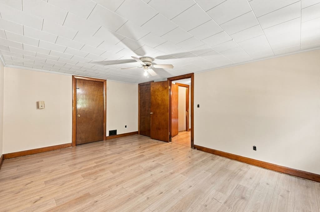 124 E Meadow Rd, Lowell MA 01854 photo 31