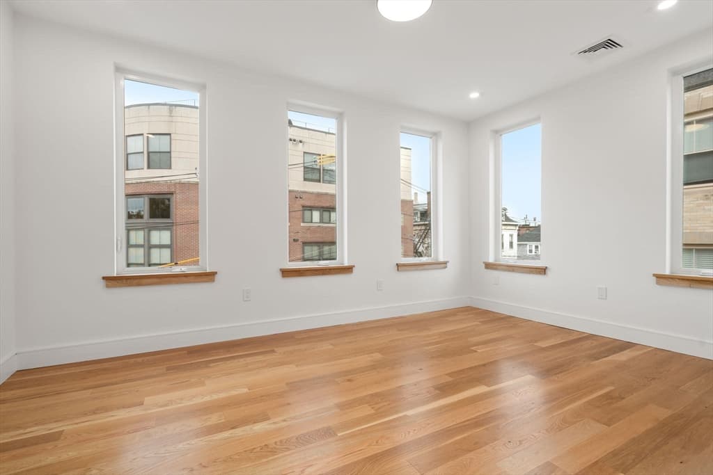 58 Kent # 302, Brookline MA 02445 photo 7