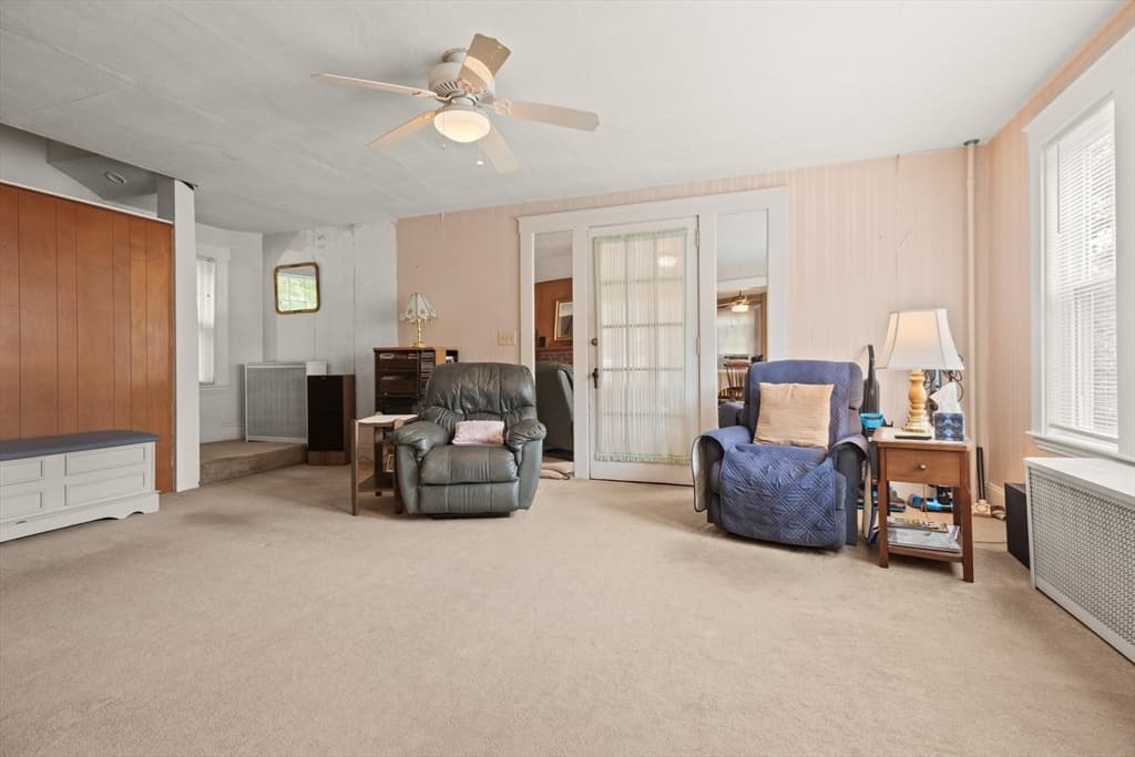 15 Willow Street, Reading MA 01867 photo 4