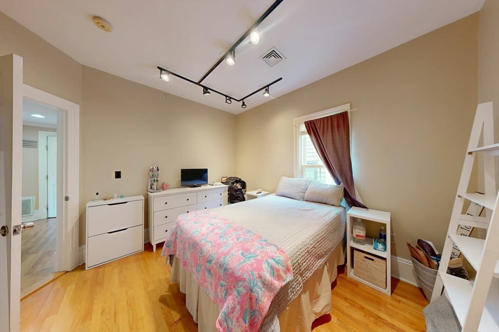 561 Broadway # A2, Somerville MA 02145 photo 15