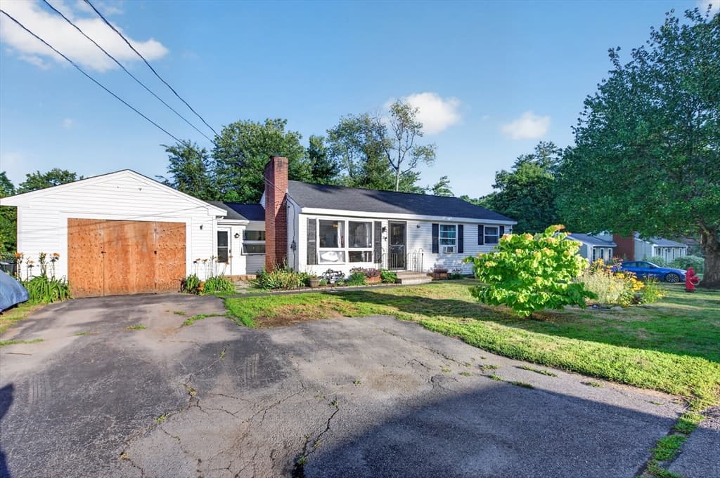 18 Vernon St, Ayer MA 01432 photo 4