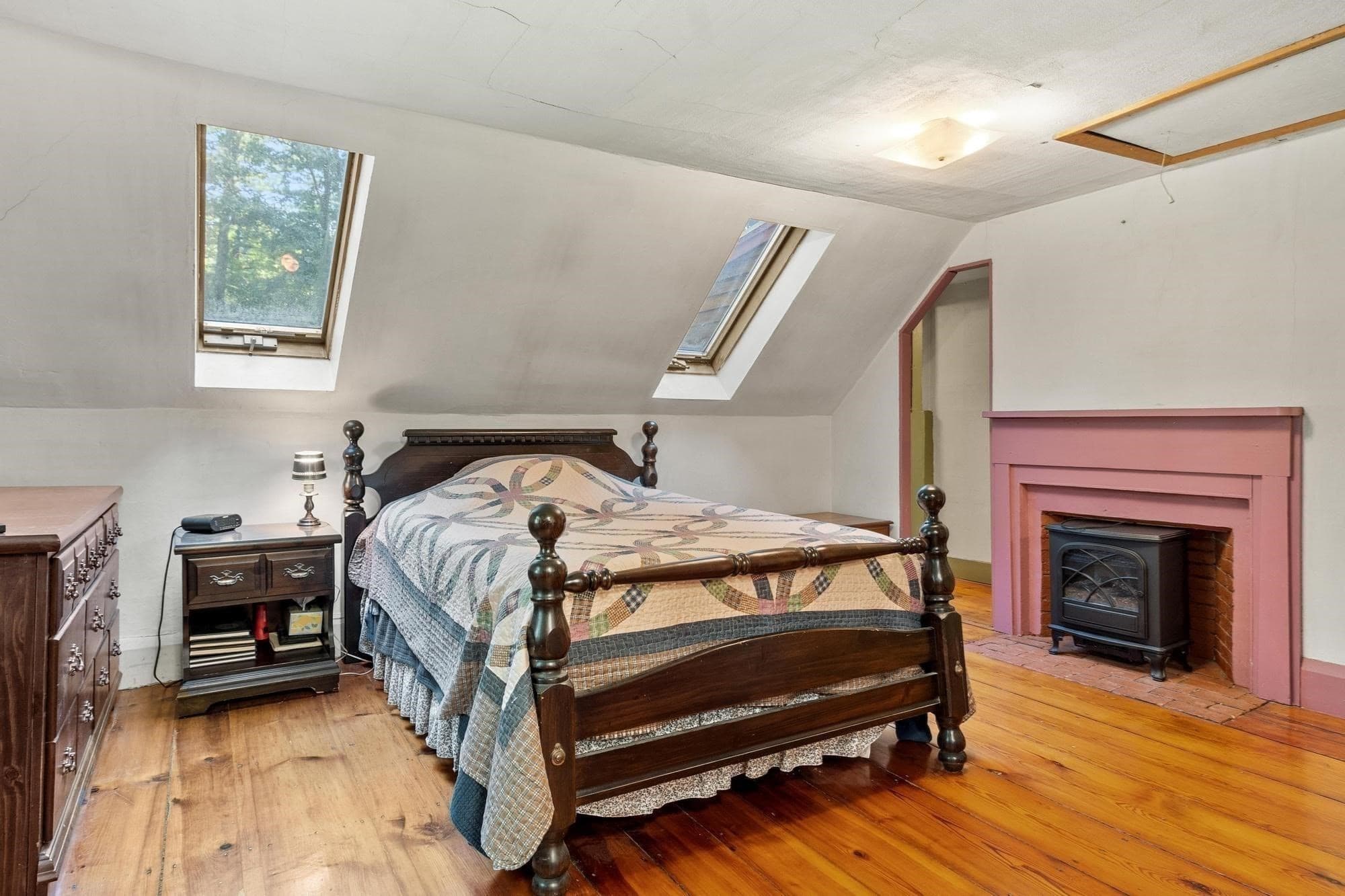 Single Family Residence at 38 Laurelwood Rd, Sterling MA 01564, Sterling, photo 32 of 40