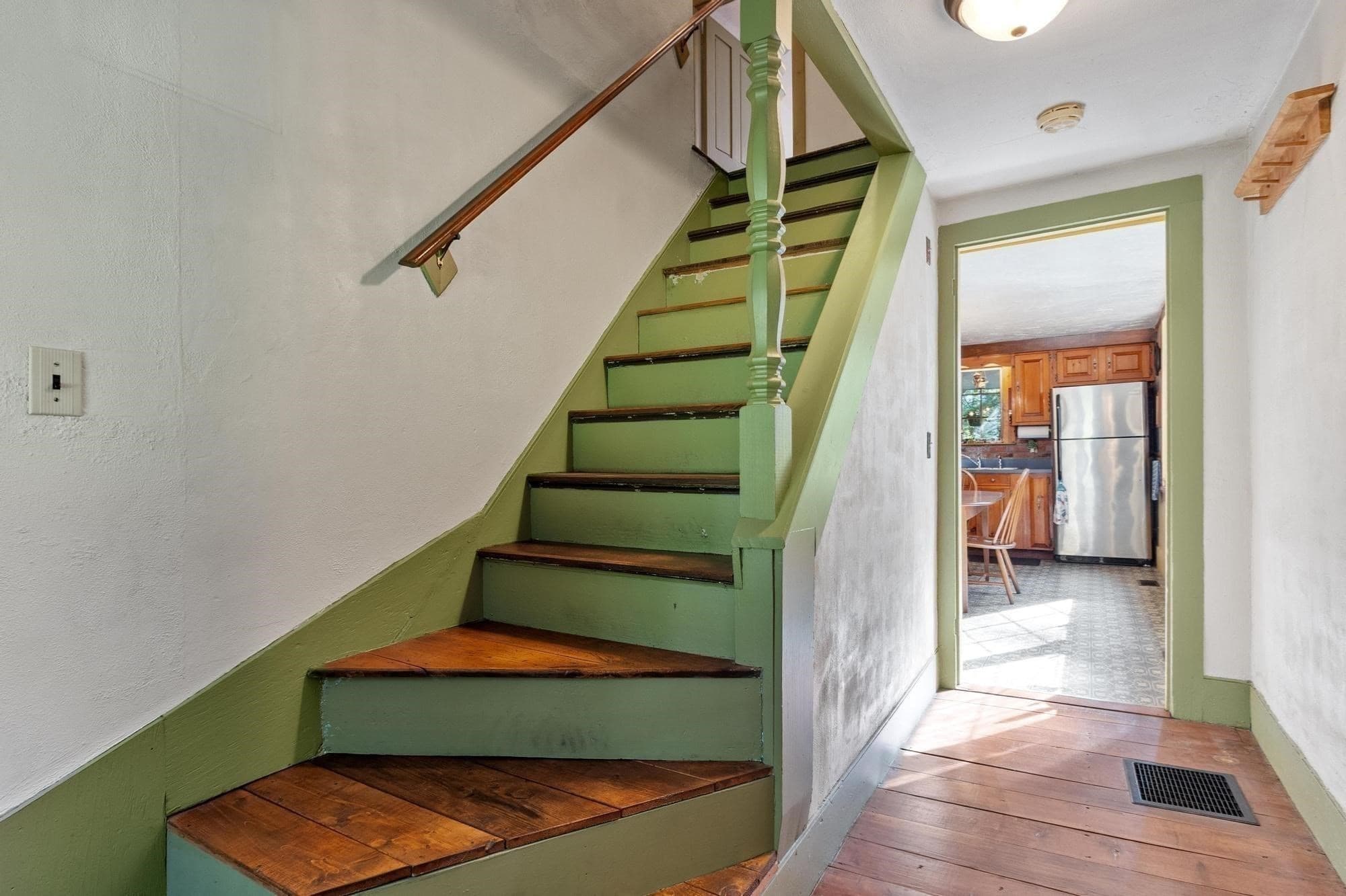 Single Family Residence at 38 Laurelwood Rd, Sterling MA 01564, Sterling, photo 31 of 40