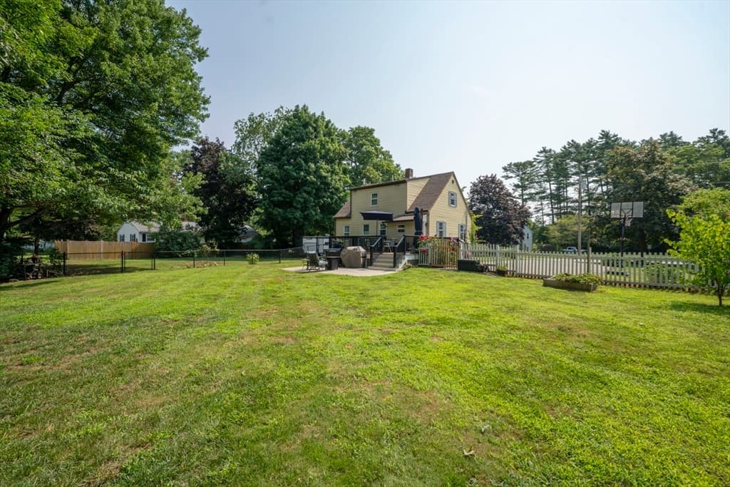 37 Acorn St, Middleboro MA 02346 photo 33
