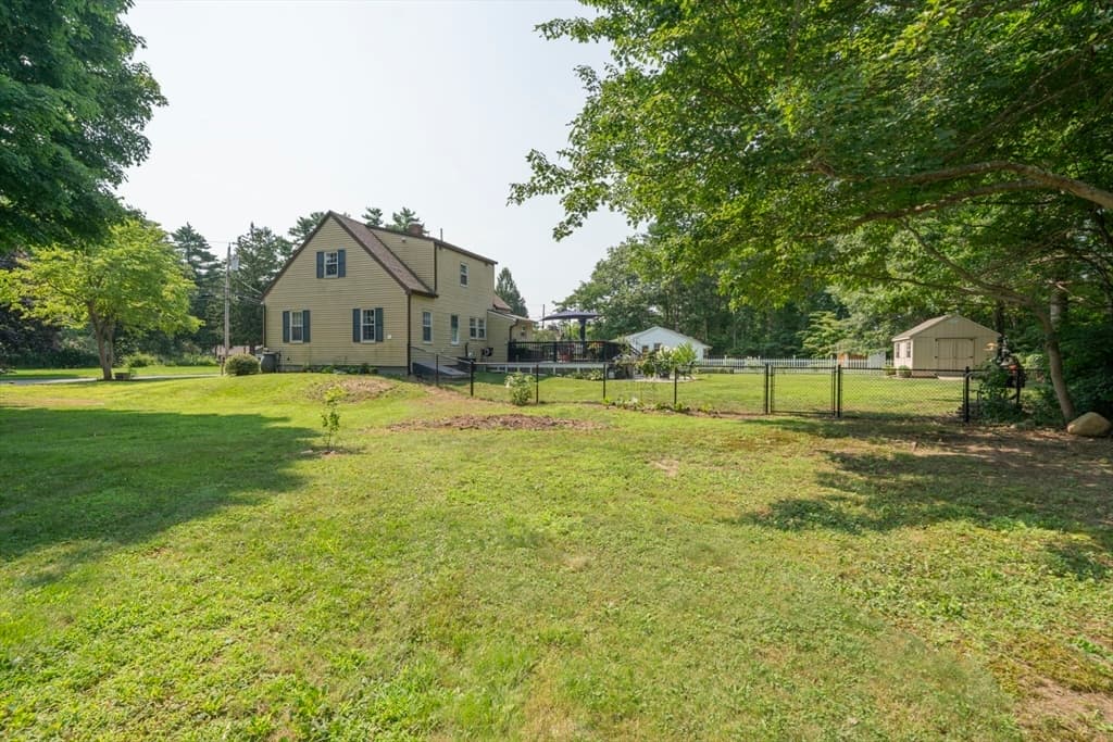 37 Acorn St, Middleboro MA 02346 photo 35
