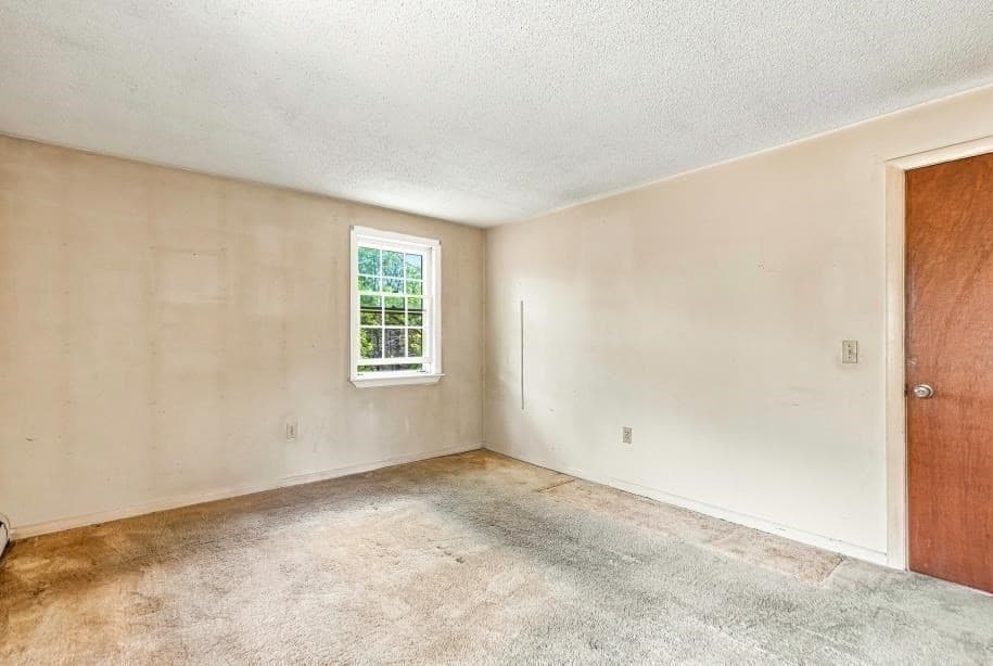 4 Picadilly St, Upton MA 01568 photo 23