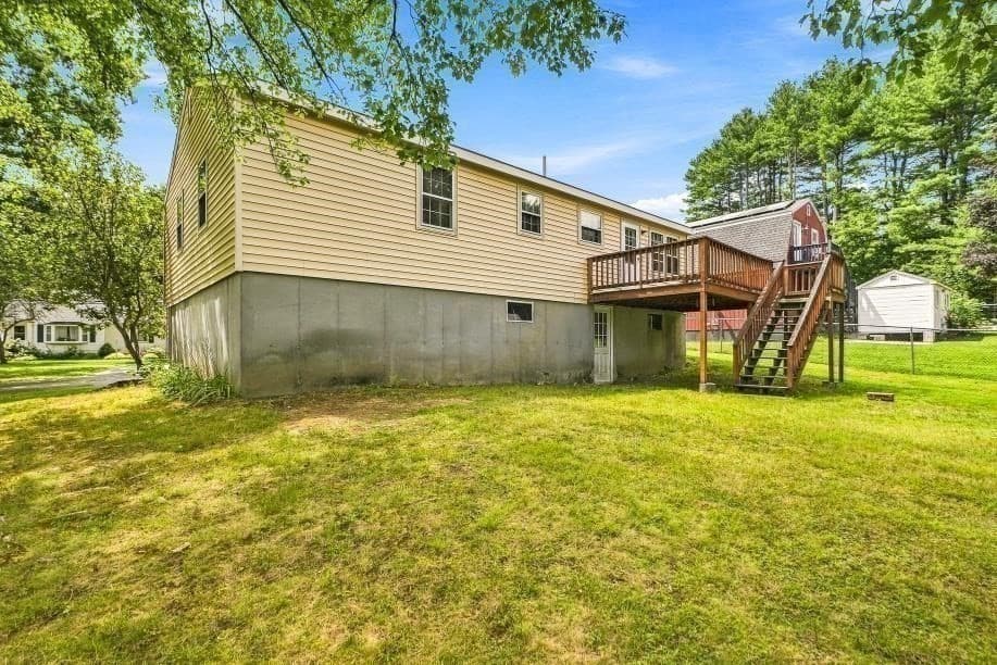 4 Picadilly St, Upton MA 01568 photo 32