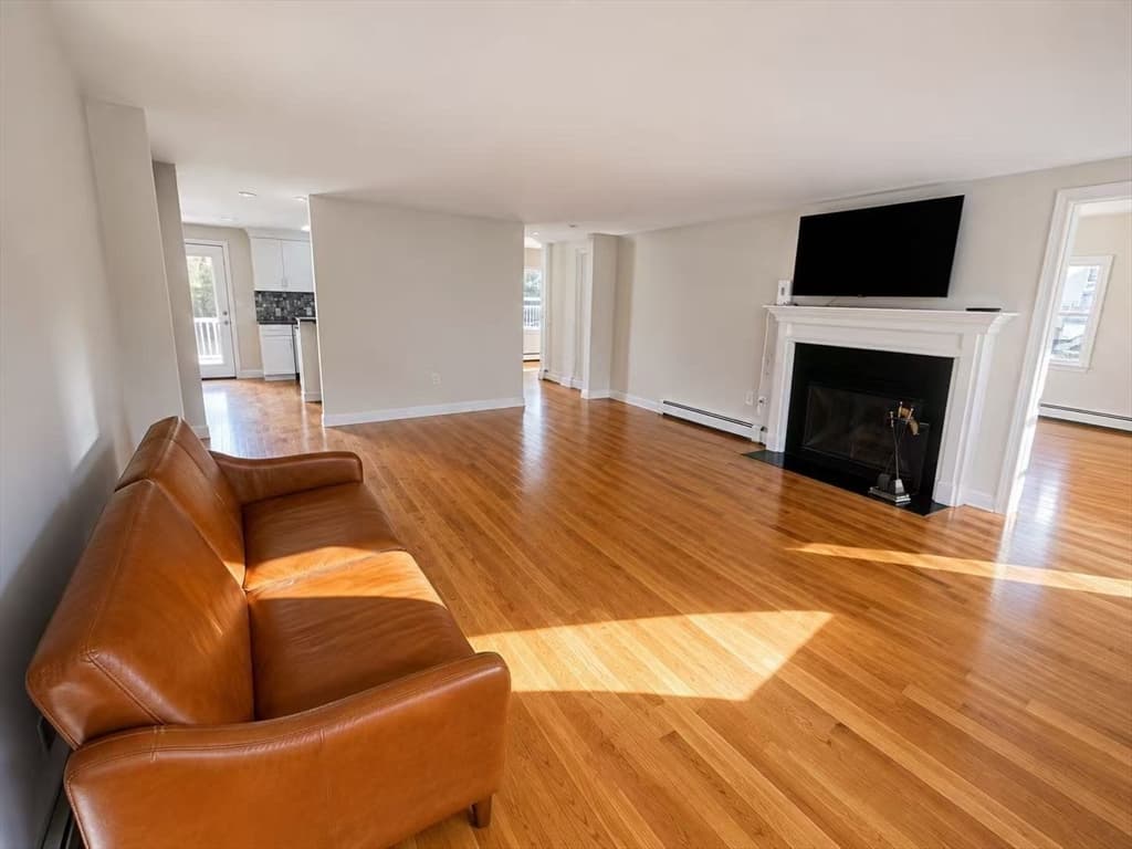 8 Grace Rd, Woburn MA 01801 photo 4