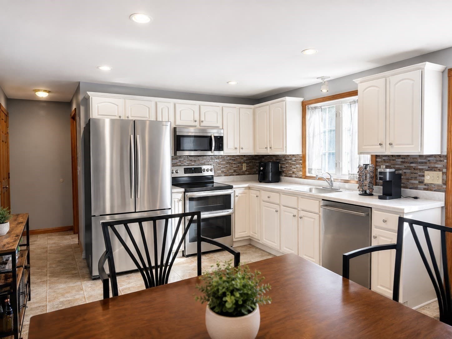 Condominium at 34 Old Plymouth St # 34, East Bridgewater MA 02333, East Bridgewater, photo 4 of 18