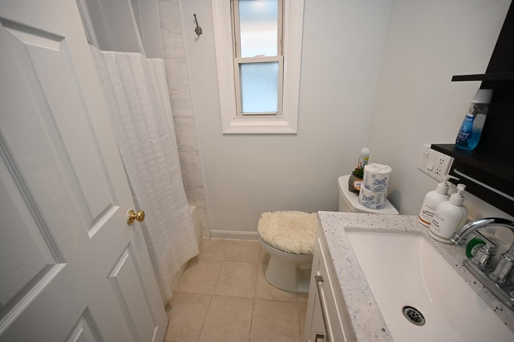 994 Washington St # 2, Weymouth MA 02189 photo 6