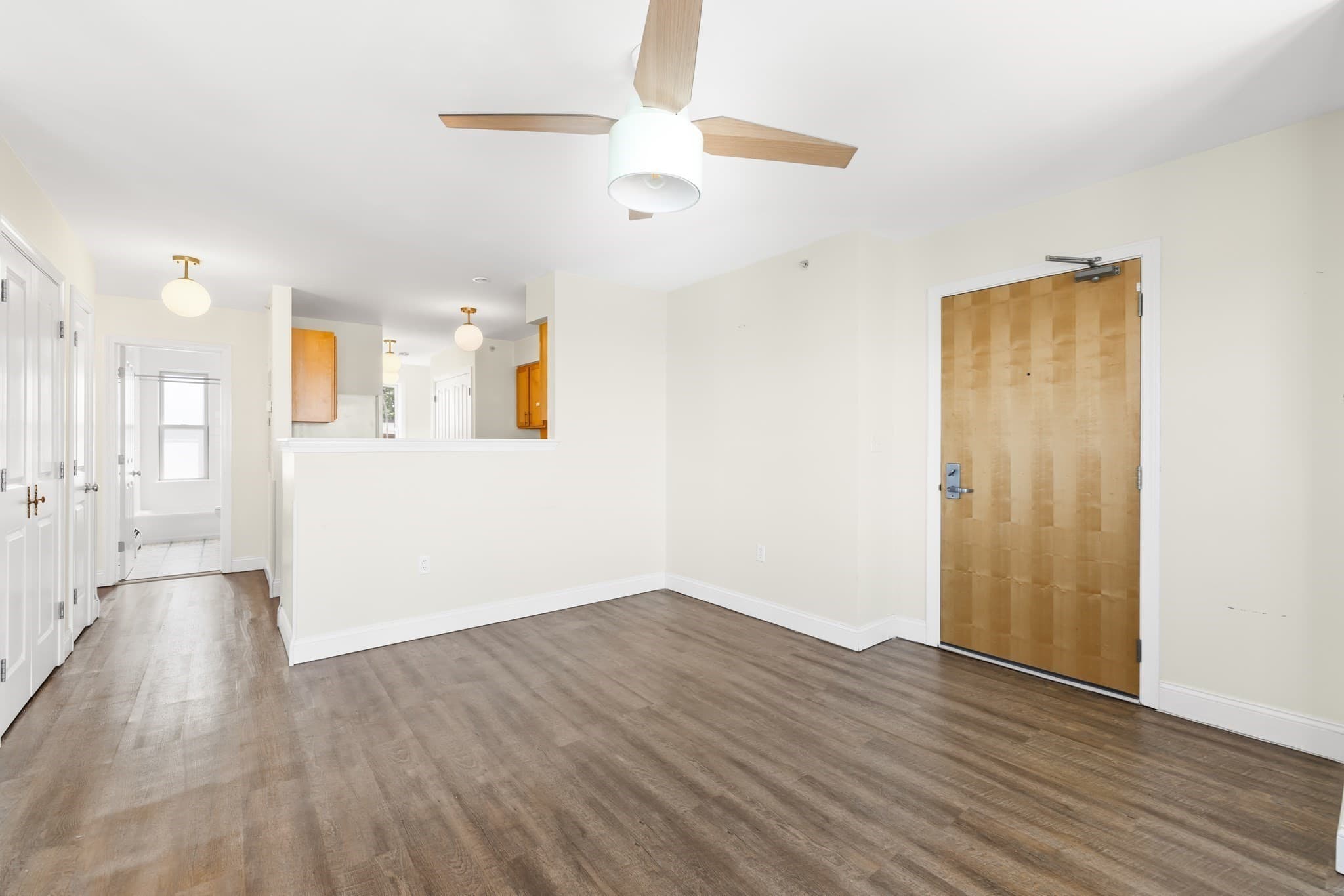 Condominium at 429 Border St # 6, Boston MA 02128, Boston, photo 7 of 26