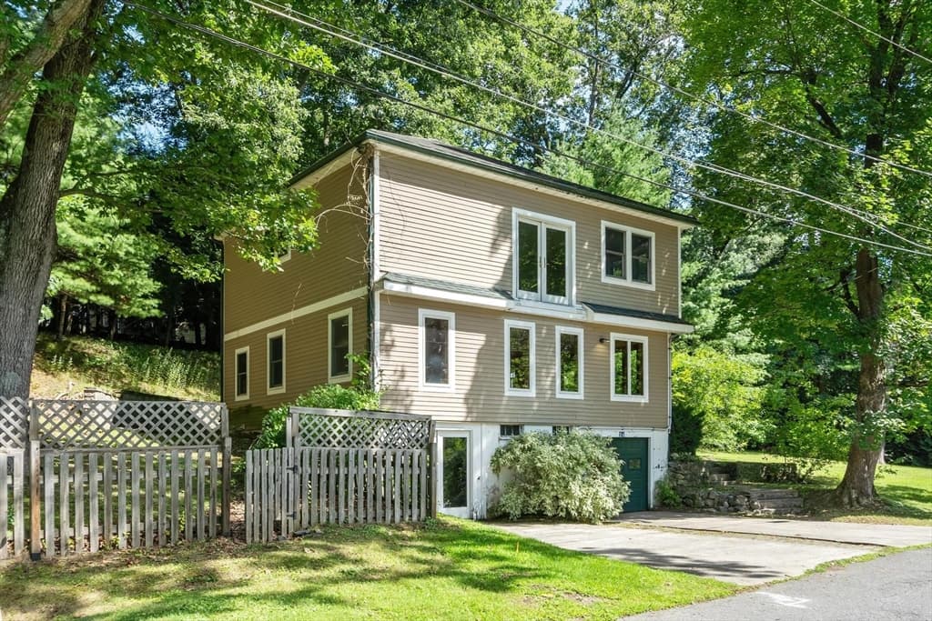24 August Road, Sudbury MA 01776