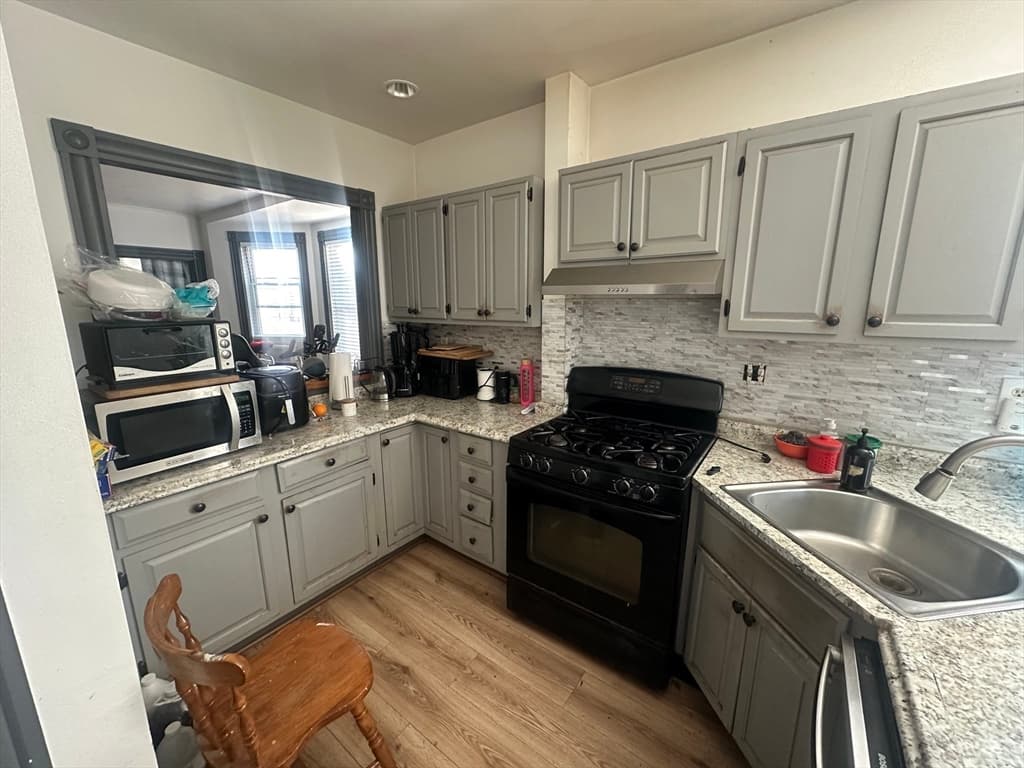 26 Eastman, Boston MA 02125 photo 7