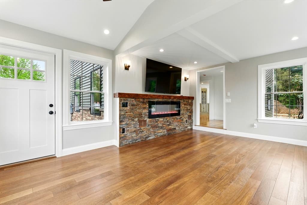 267 South Main Street, Hopedale MA 01747 photo 8