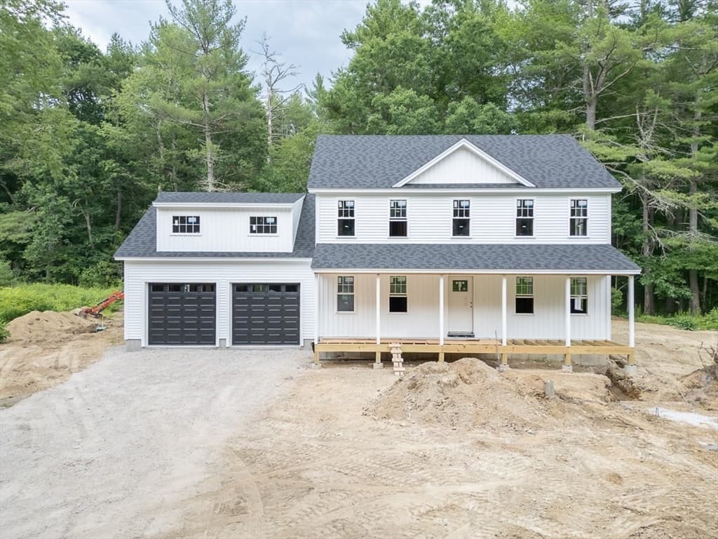 179 Brookline St, Pepperell MA 01463