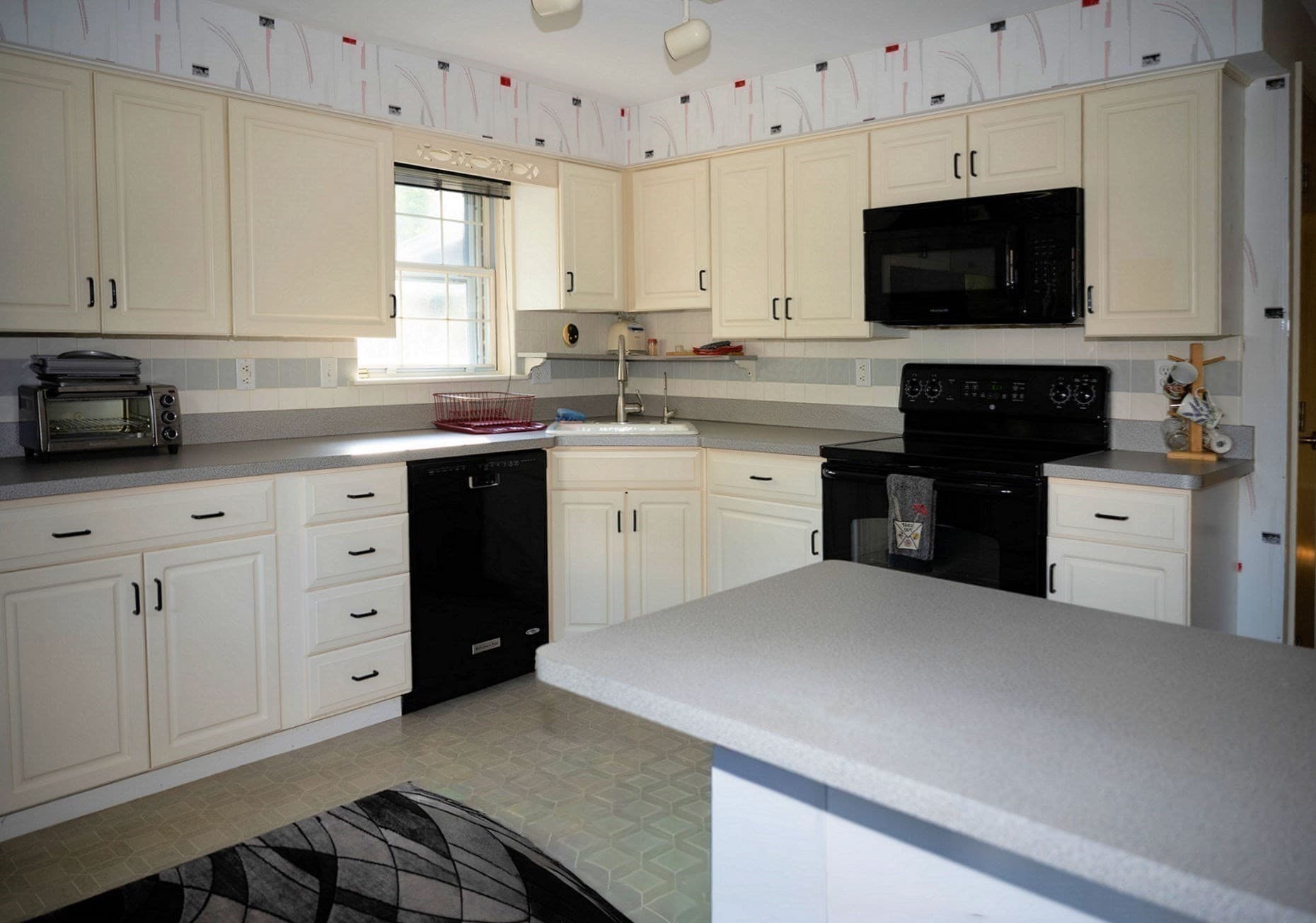 Condominium at 31 Frances Drive # 1, Stoughton MA 02072, Stoughton, photo 9 of 35