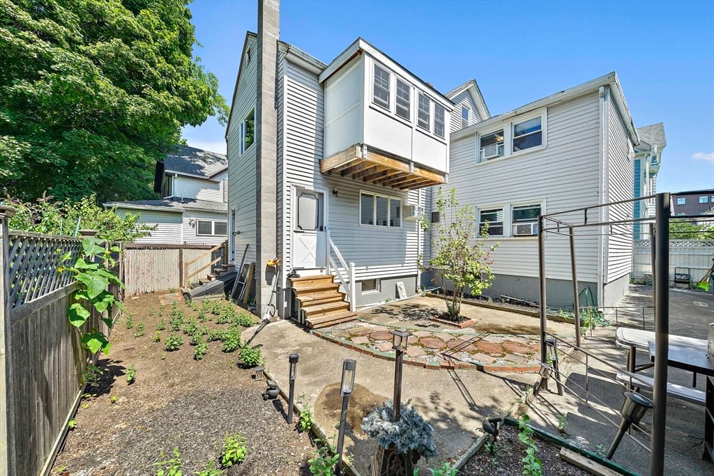 2 Cottage Cir # 2, Somerville MA 02144 photo 17