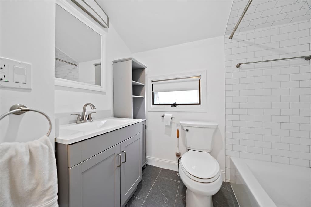 2 Cottage Cir # 2, Somerville MA 02144 photo 11