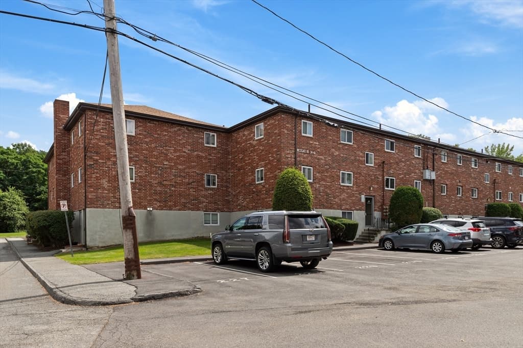38 Westgate Rd # 1, Boston MA 02467 photo 15
